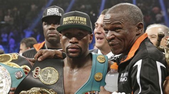 Mayweather Jr., Sr. together again?