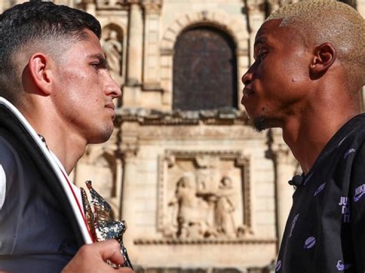 Sivenathi Nontshinga takes on Adrian Curiel hoping to keep and then unify his belt